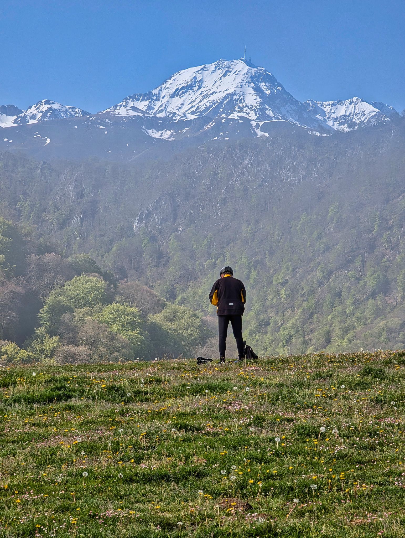 PXL 20250425 080755958