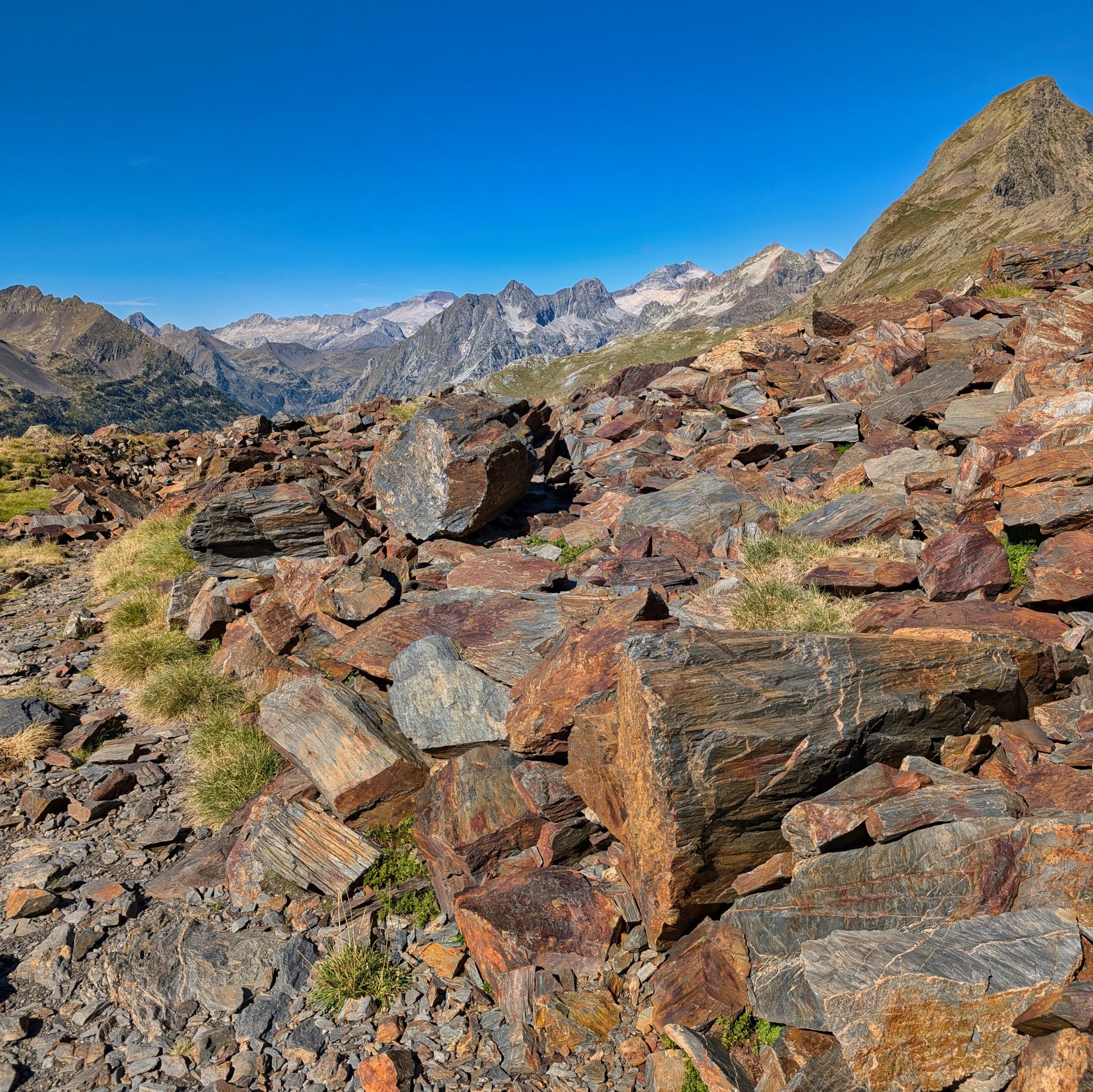 PXL 20250830 085510853.MP