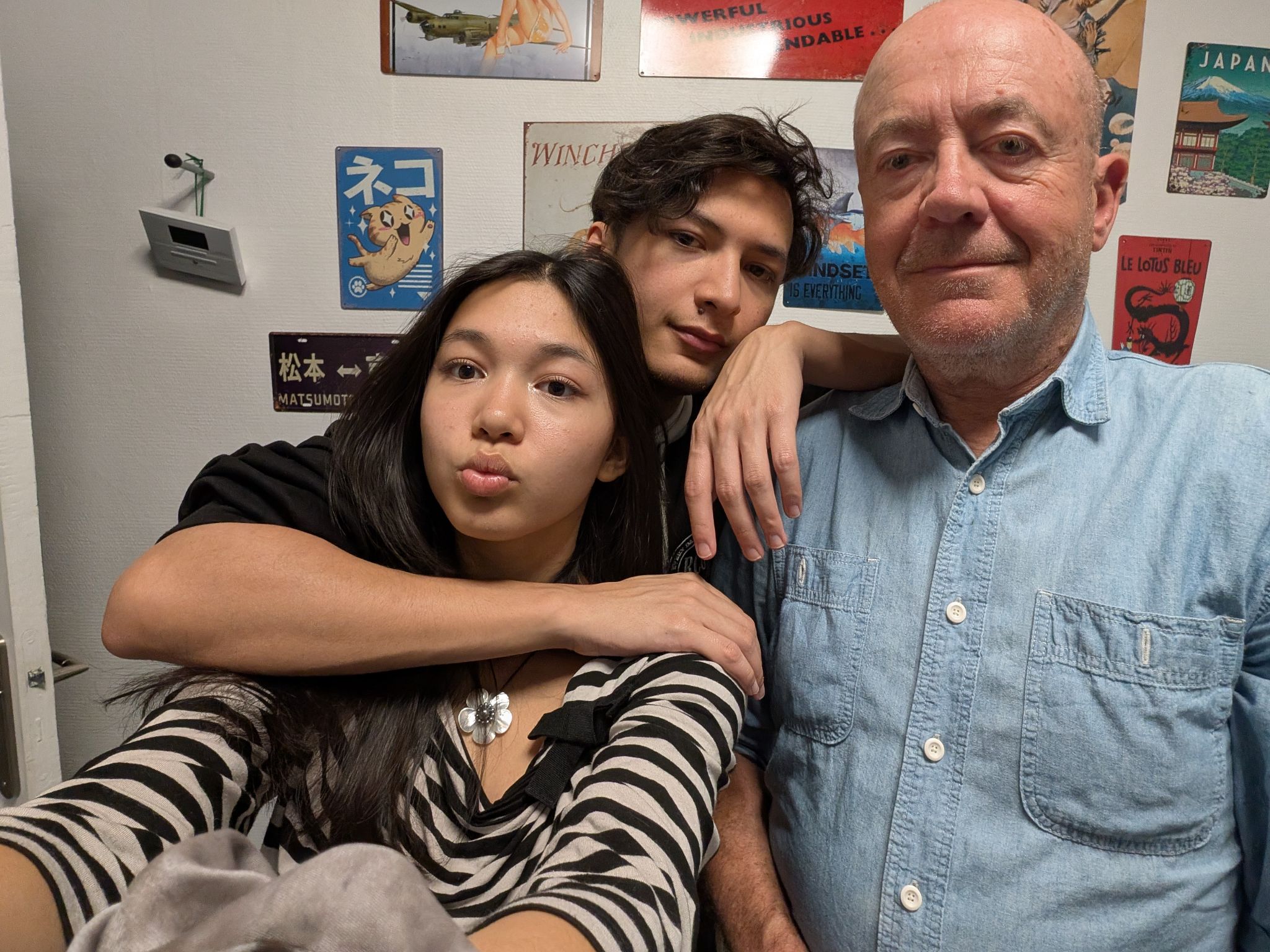 PXL 20250411 184724633