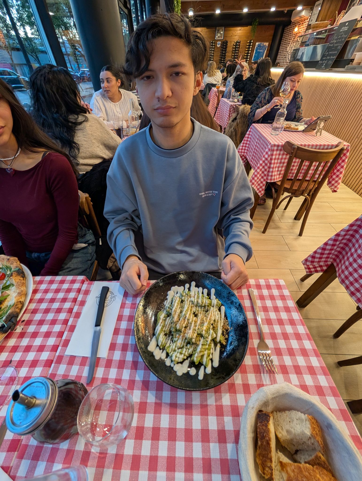 PXL 20250416 184810784