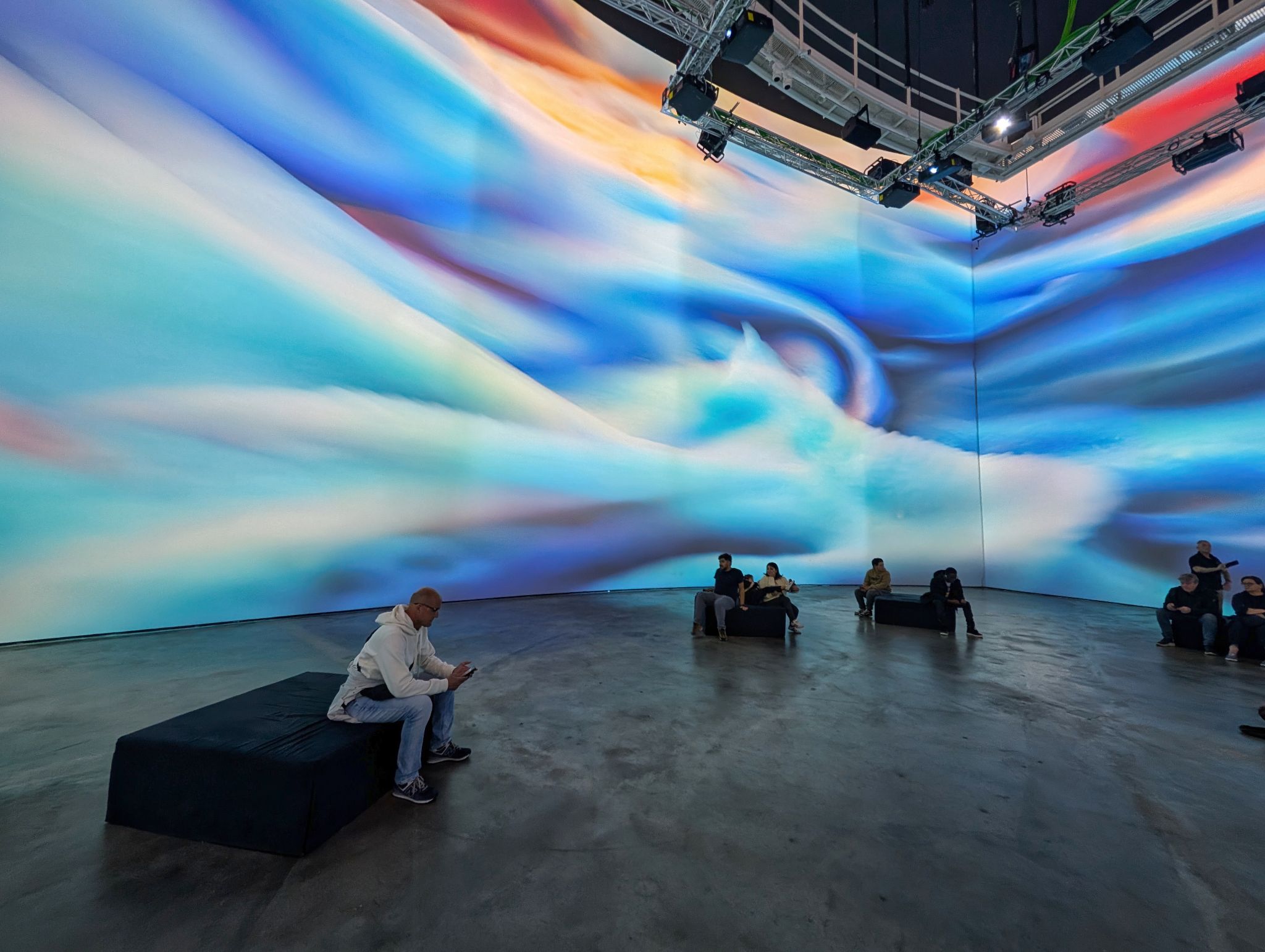 PXL 20250509 085826070