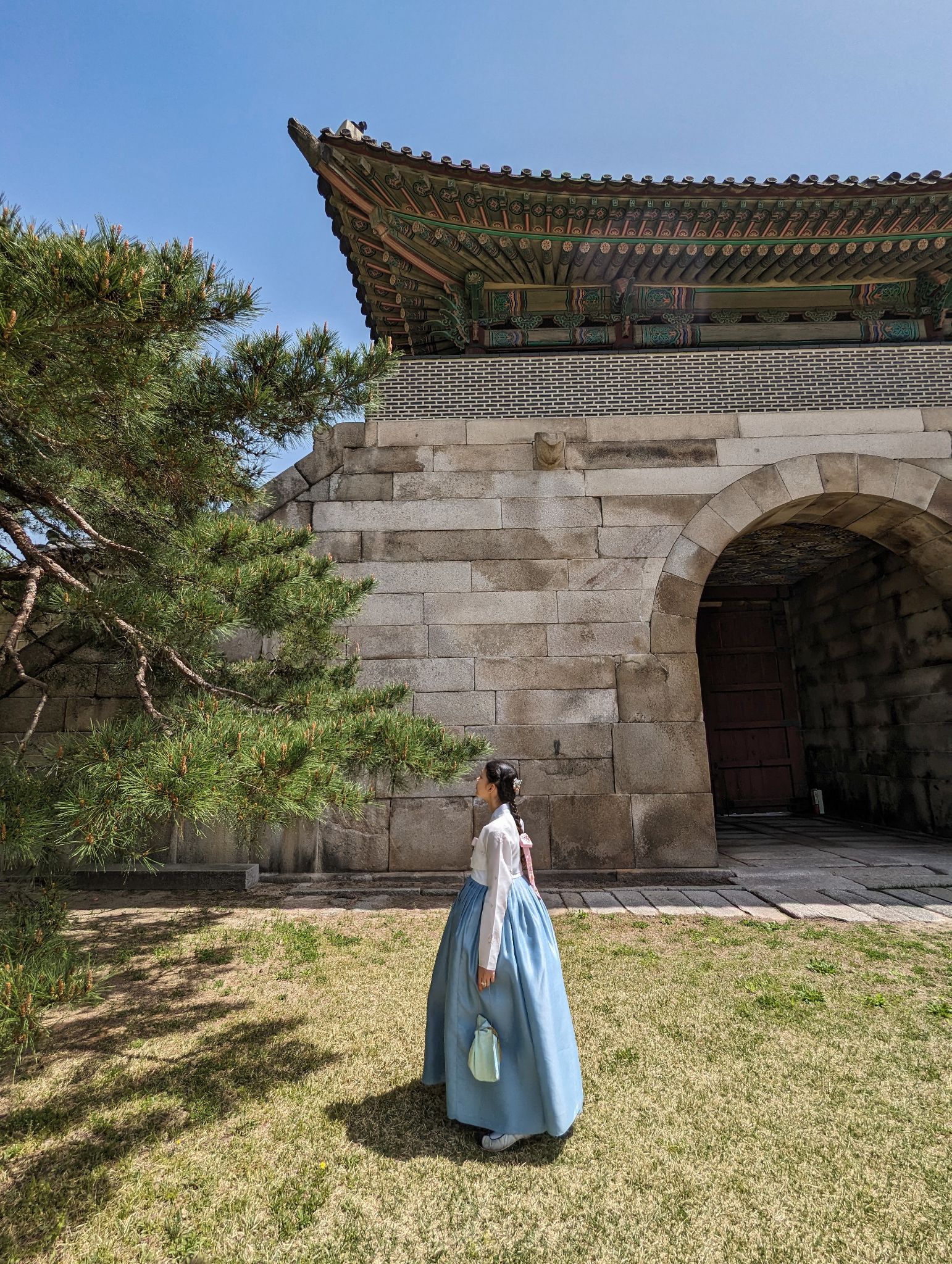 PXL 20240418 032340944