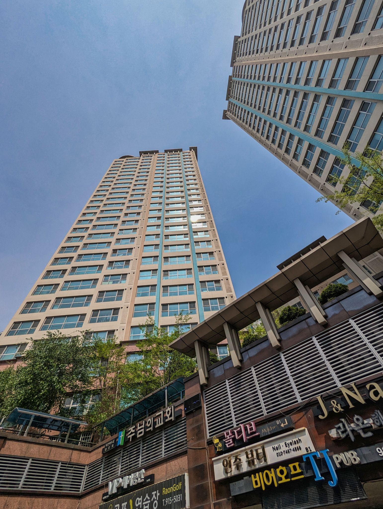 PXL 20240419 023554622