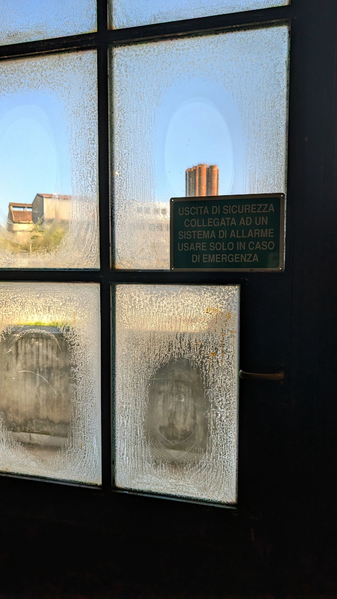 PXL 20260411 080031732.MP~2