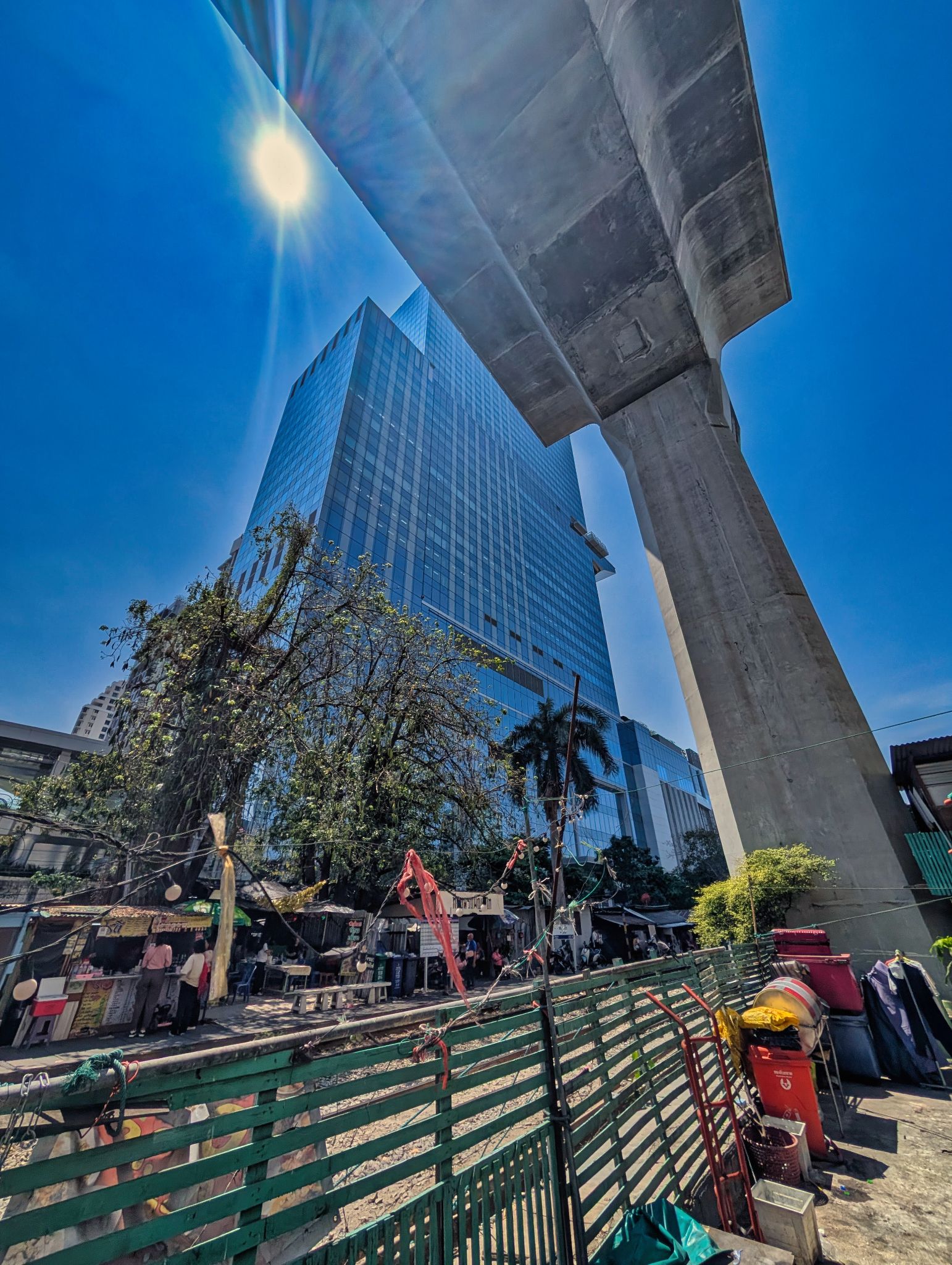 PXL 20250304 055401271