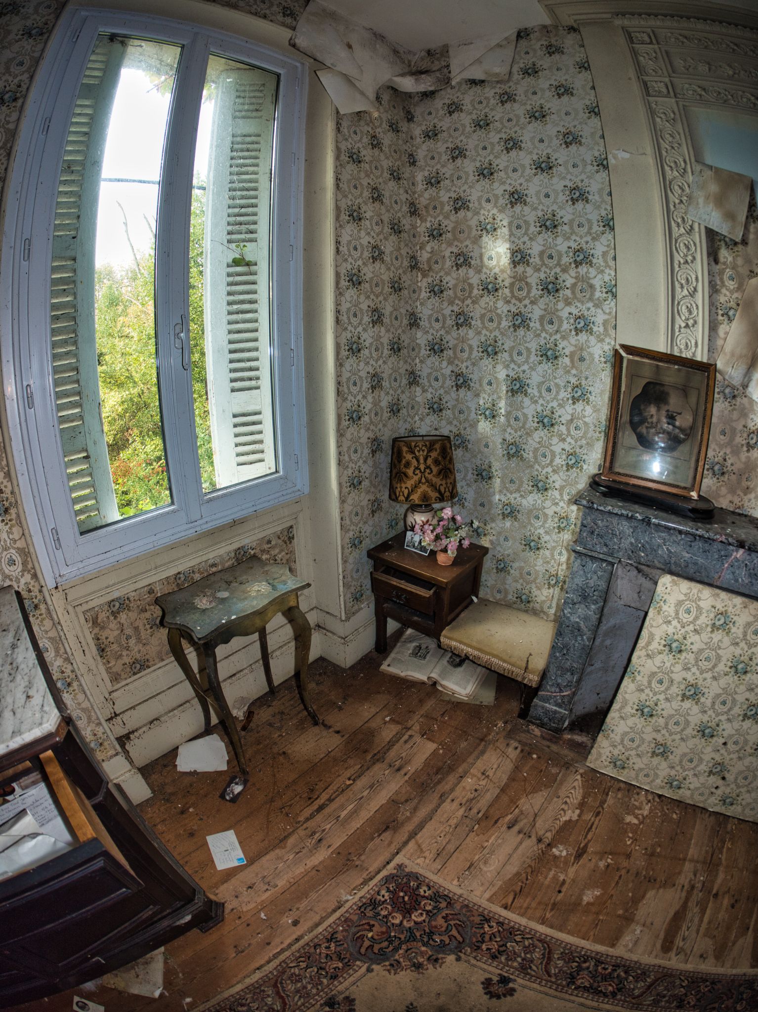 P1004689