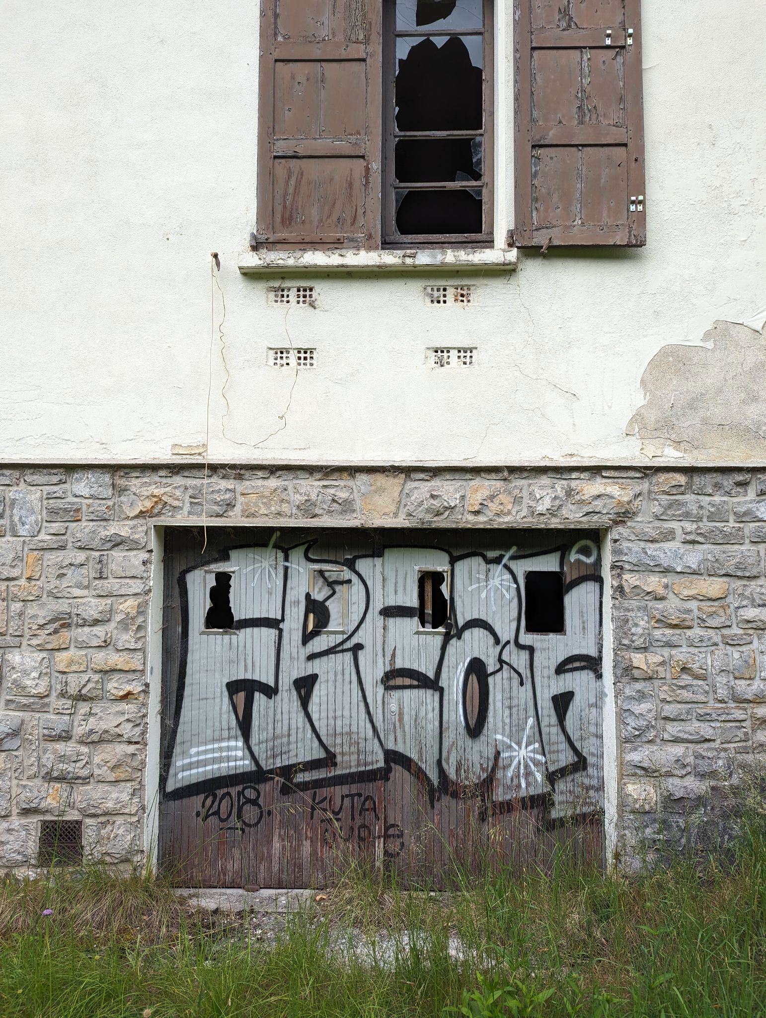 PXL 20240614 094200042.MP