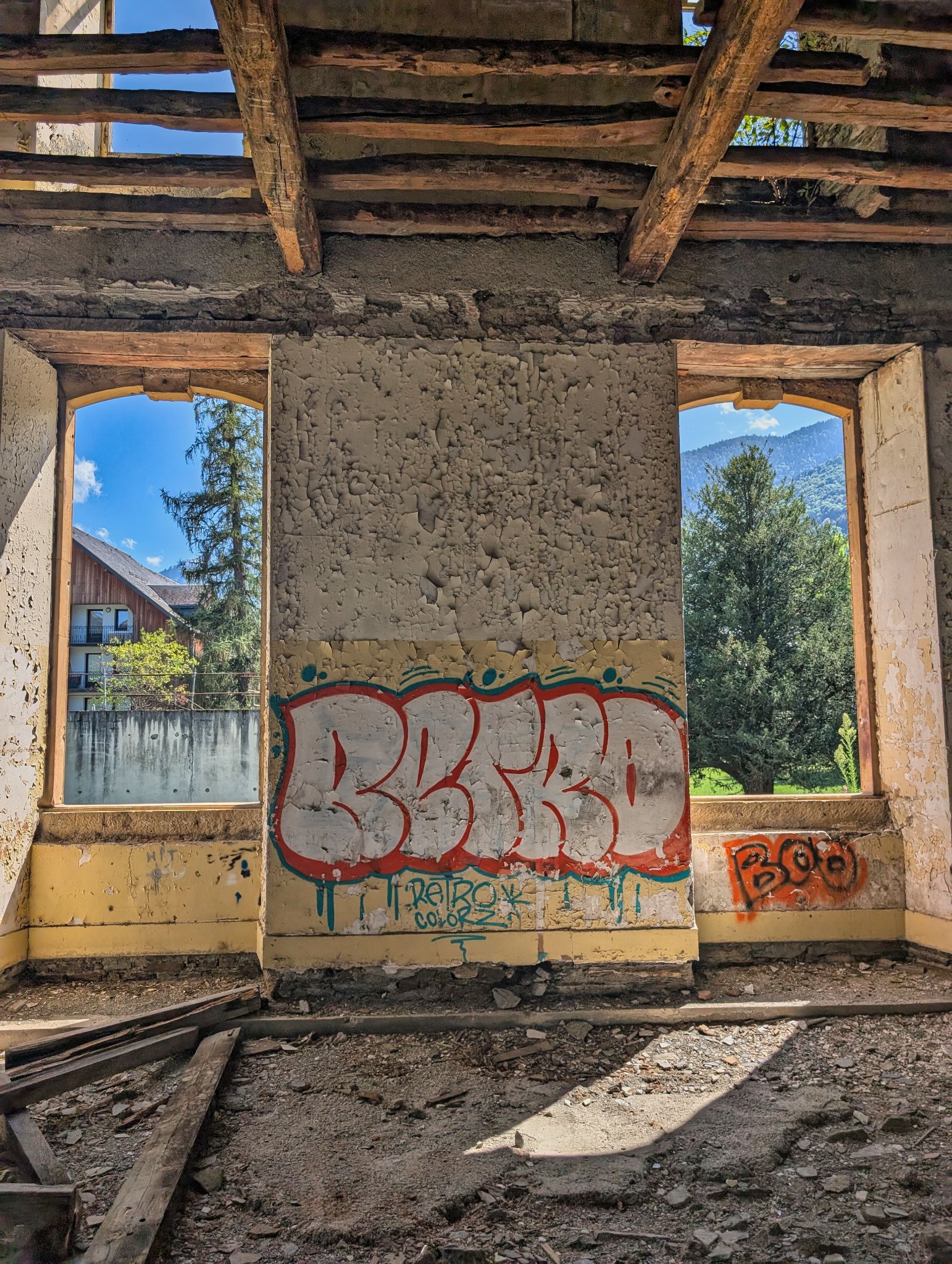 PXL 20250830 132601230