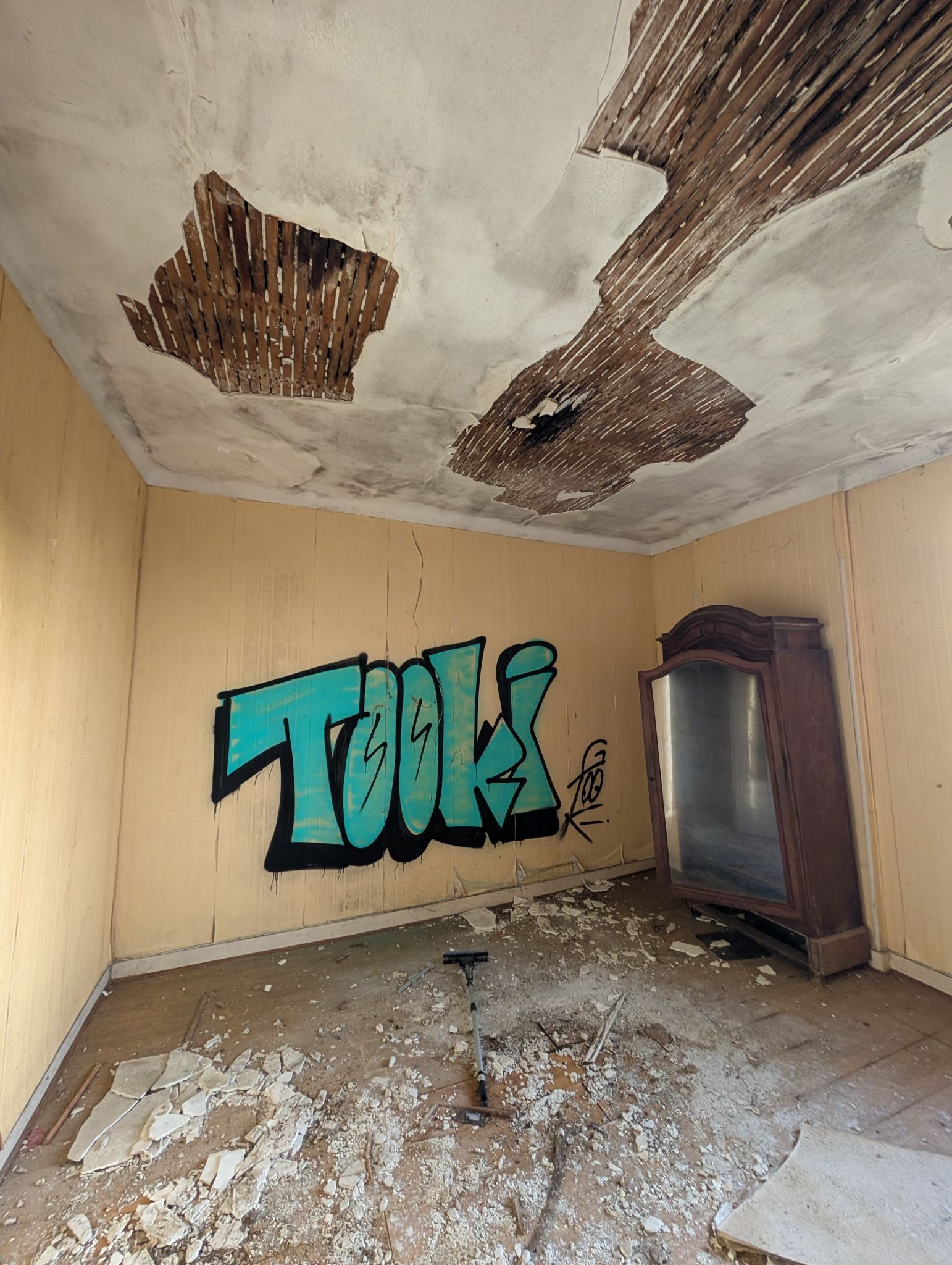 PXL 20251207 150822079.MP