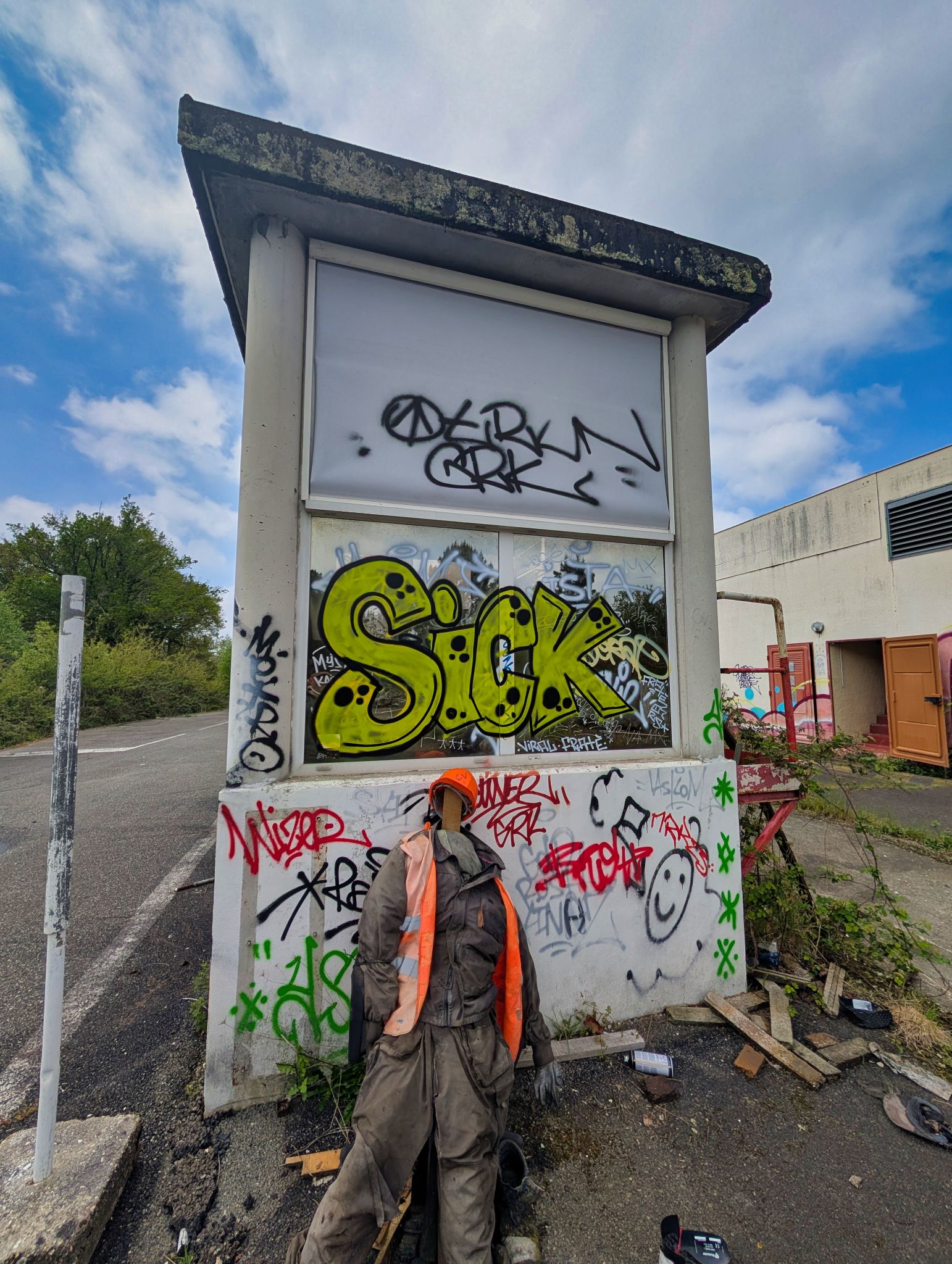 PXL 20250427 121928627