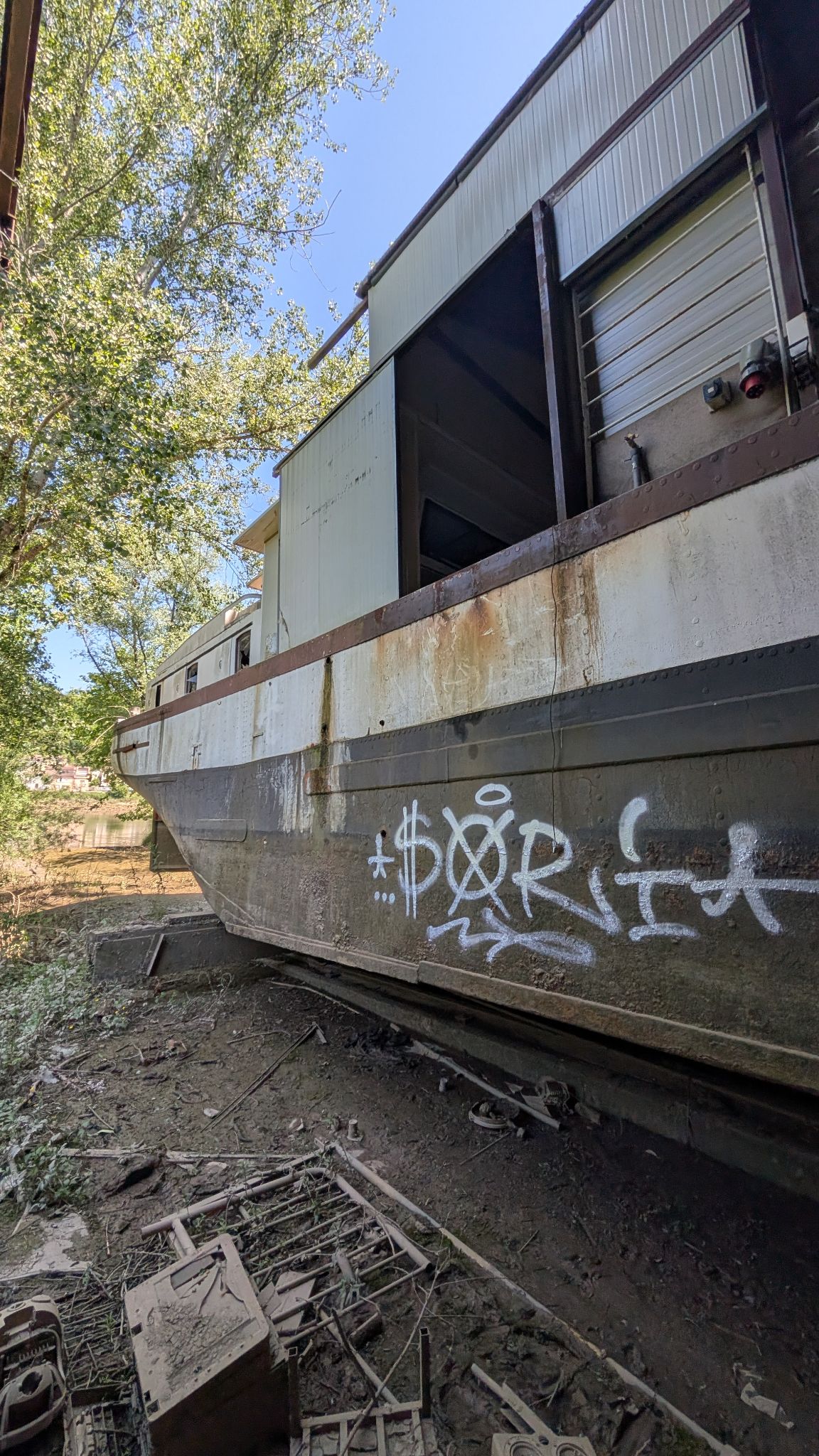 PXL 20260427 114334917