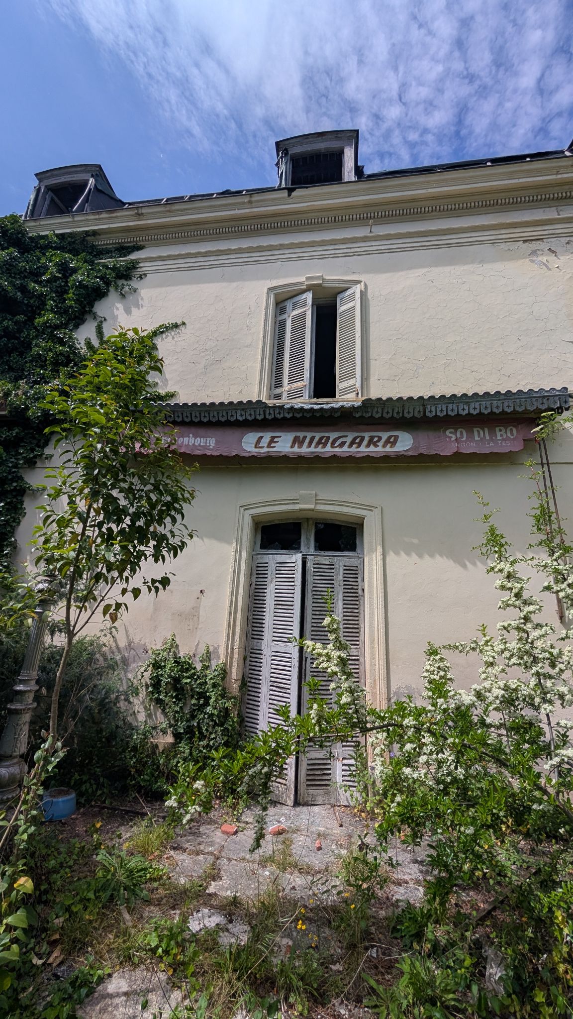 PXL 20260427 124510409