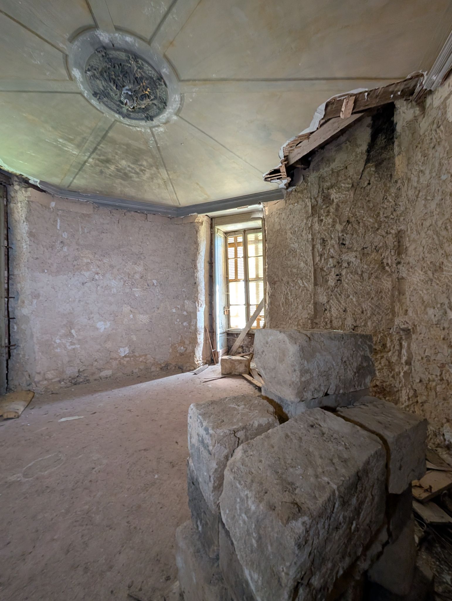 PXL 20260405 121447961.MP